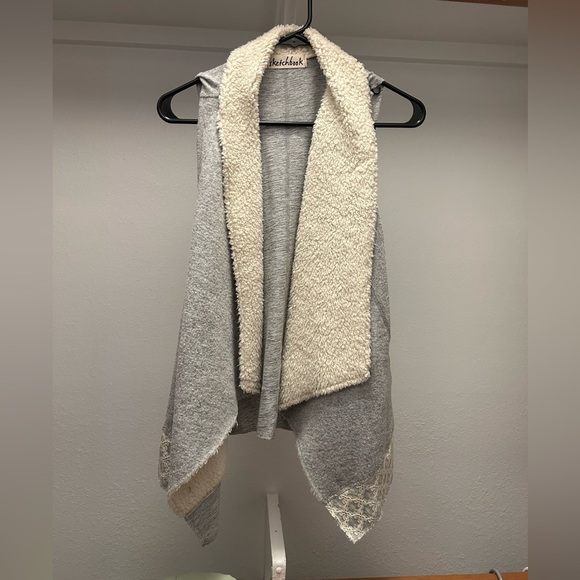 Vest - Picture 1 of 1